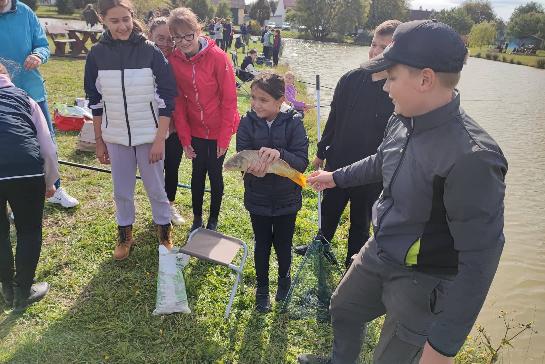 Horgszlmny a vaskeresztesi tavon