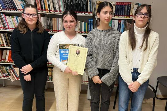 Sz�pen magyarul 2026