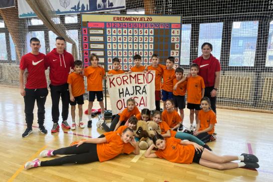 Orsz�gos El�d�nt� 4. helyezettje az Olcsai