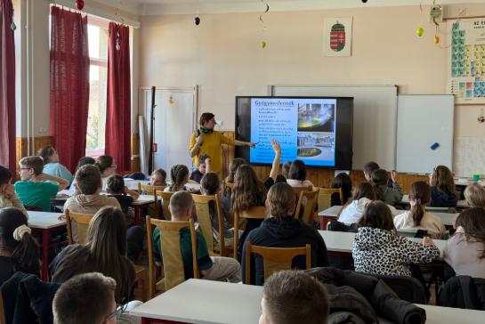 F�rd�kult�ra megismer�se az �t�dik �vfolyamon